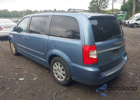 2011 Chrysler Town & Country Touring z USA, uszkodzony, nr VIN 2A4RR5DG9BR770959
